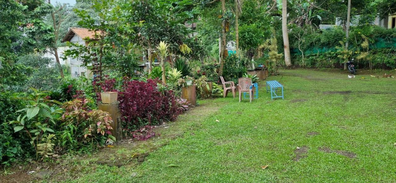 Villa Rumah Jiddah ボゴール エクステリア 写真